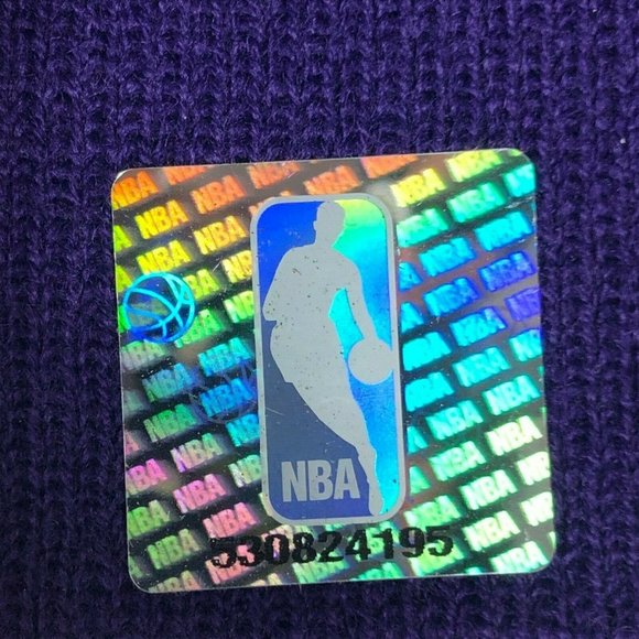 Vintage New Era Los Angeles Lakers Logo Embroidered NBA Beanie Knit Hat LA Cap - Picture 5 of 9